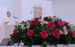 Santa Misa de las Rosas